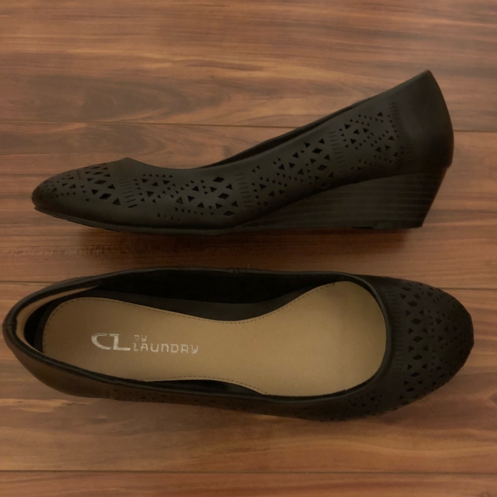 Black Wedges